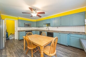 382 Howard Blvd in Mount Arlington, NJ - Building Photo - Building Photo