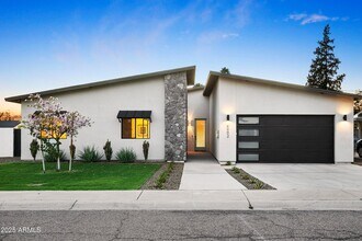 4002 N 33rd Pl in Phoenix, AZ - Foto de edificio - Building Photo