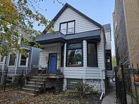 2623 N Emmett St in Chicago, IL - Building Photo