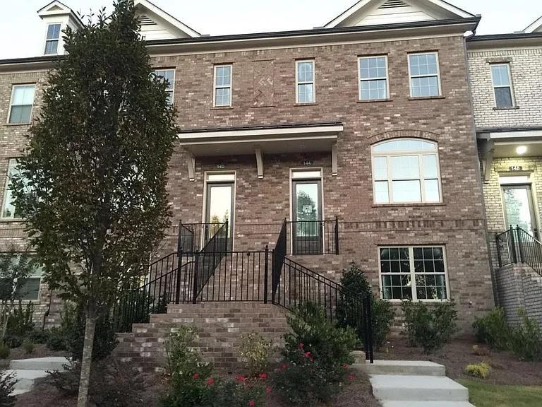 144 Laurel Crst Aly in Suwanee, GA - Building Photo