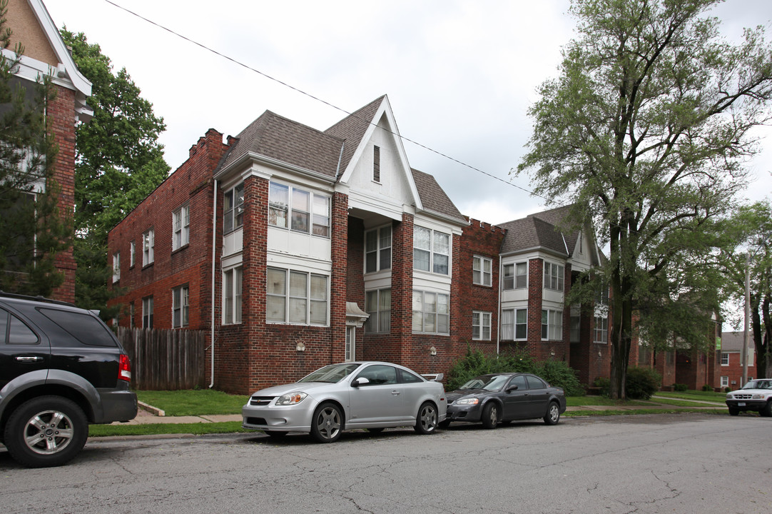 4327-4333 Mercier St in Kansas City, MO - Building Photo