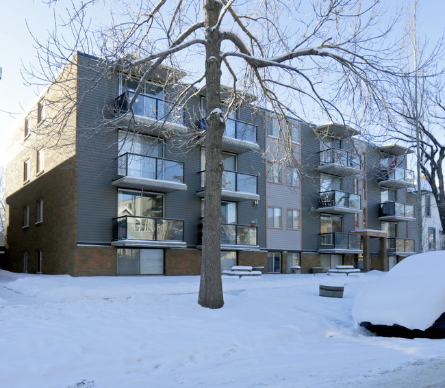 325 6th Ave NE in Calgary, AB - Building Photo - Primary Photo