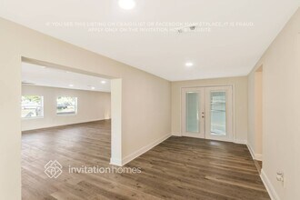 4000 Marlin Dr SE in St. Petersburg, FL - Building Photo - Building Photo