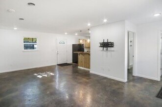 1835 W Mitchell St in Fayetteville, AR - Building Photo - Building Photo