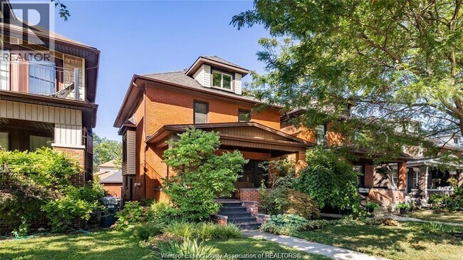351 Moy Ave in Windsor, ON - Building Photo - Building Photo