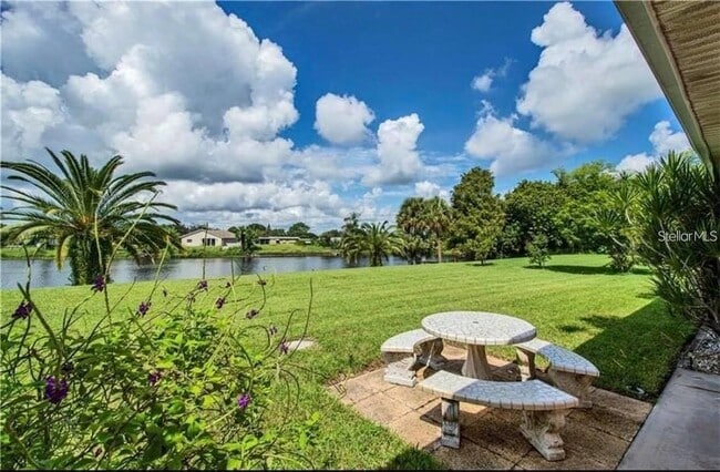 3153 Conway Blvd in Port Charlotte, FL - Building Photo - Building Photo