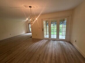 579 Sagamore Ave in Portsmouth, NH - Building Photo - Building Photo