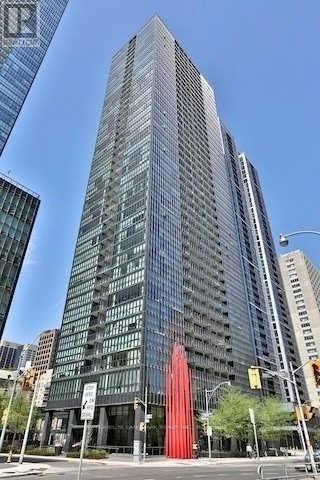 110-3110 Charles St E