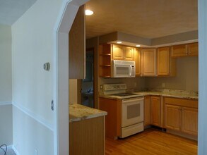 111 Windham Rd in Derry, NH - Building Photo - Building Photo
