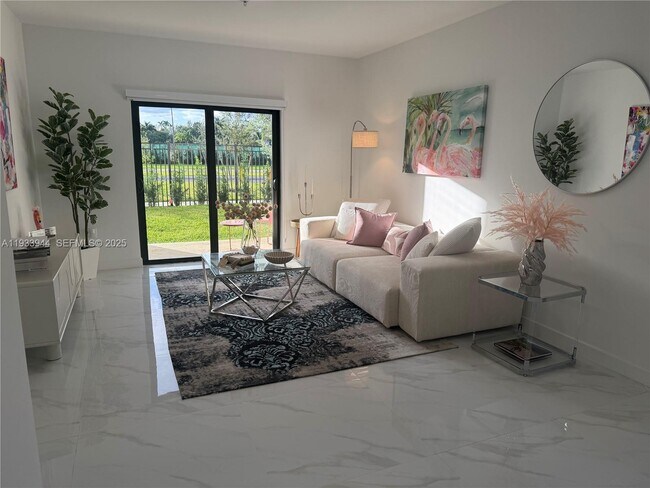 2306 E 4th Ave in Hialeah, FL - Building Photo - Building Photo