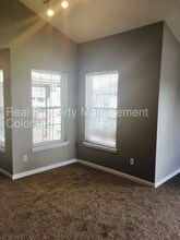 12886 Ironstone Way-Unit -APT 301 in Parker, CO - Foto de edificio - Building Photo