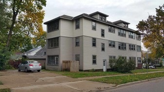 930 Emerald St in Madison, WI - Building Photo