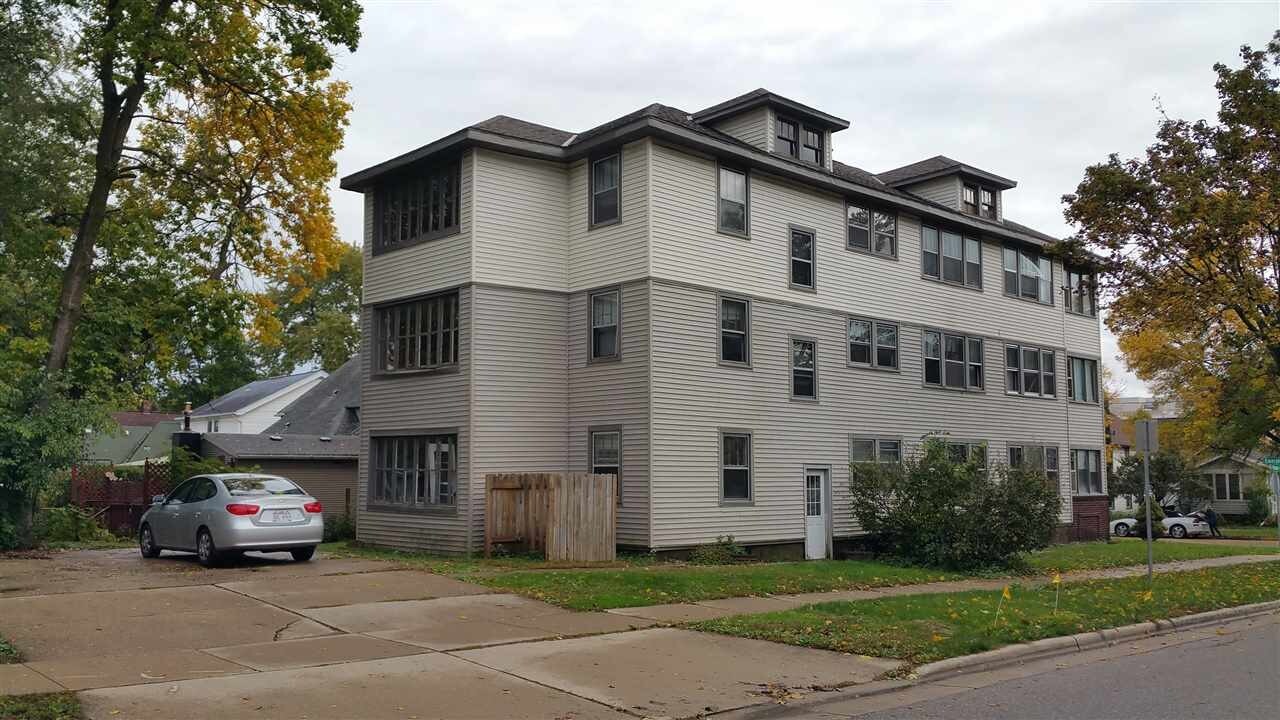 930 Emerald St in Madison, WI - Building Photo