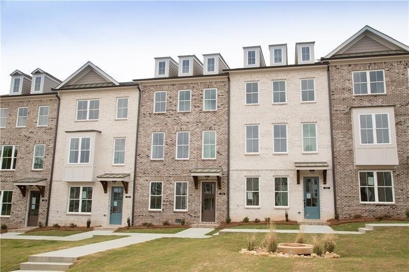 125 Basil St in Cumming, GA - Building Photo