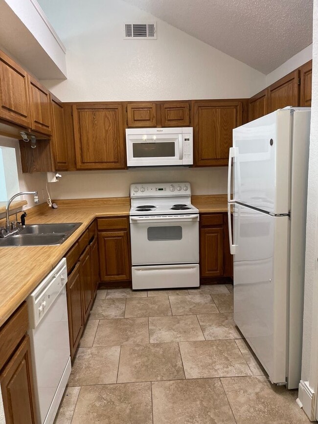 6845 Cuculu Dr in Fort Worth, TX - Building Photo - Building Photo