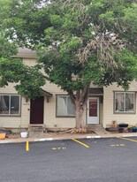 17657 E Loyola Dr in Aurora, CO - Building Photo