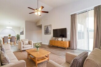 15112 W Eureka Trail in Surprise, AZ - Building Photo - Building Photo