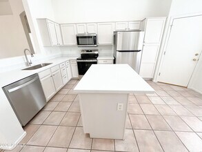 1282 W Macaw Dr in Chandler, AZ - Building Photo - Building Photo