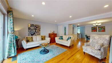 130 Forest St in Stamford, CT - Building Photo - Building Photo