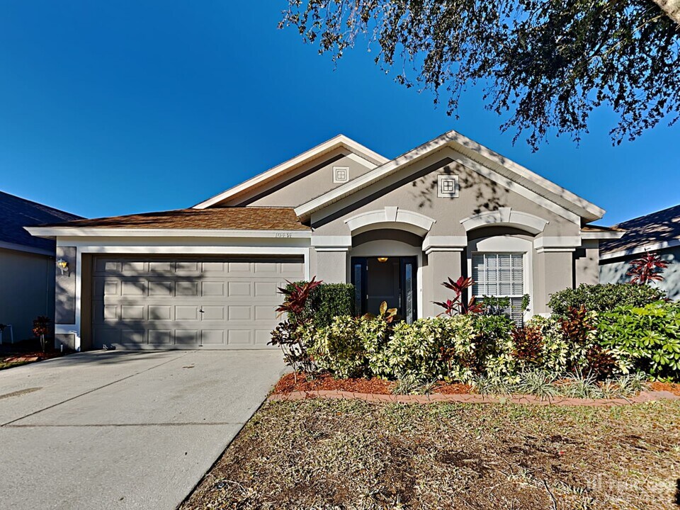 10434 Soaring Eagle Dr in Riverview, FL - Building Photo