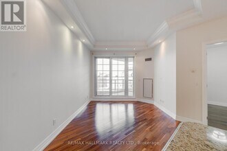 20 Burkebrook Pl in Toronto, ON - Building Photo - Building Photo