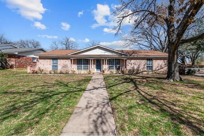 property at 1400 Belhaven St