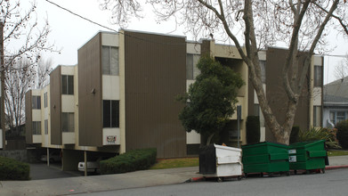 612-618 N 3rd St in San Jose, CA - Foto de edificio - Building Photo