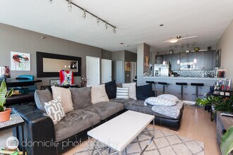 757 N Orleans St, Unit 1205 in Chicago, IL - Building Photo - Building Photo