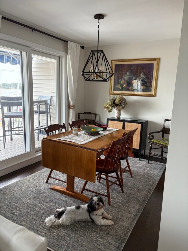 117 Water St, Unit 28 in Beverly, MA - Foto de edificio - Building Photo