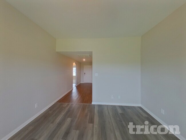 114 Hamilton Way in Venus, TX - Building Photo - Building Photo