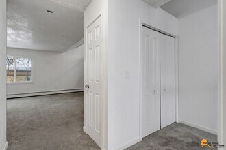 4011 E Turnagain Blvd in Anchorage, AK - Building Photo - Building Photo