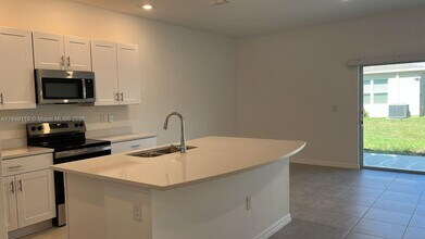 2549 Penguin Blvd in Davenport, FL - Building Photo - Building Photo