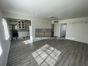 7210 N 55th Dr in Glendale, AZ - Building Photo - Building Photo