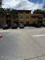 15600 SW 80th St in Miami, FL - Building Photo