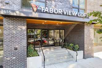 Tabor View Lofts in Portland, OR - Building Photo - Building Photo