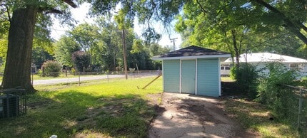 702 W 72nd St in Shreveport, LA - Building Photo - Building Photo