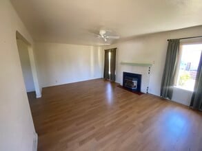 2575 Sheridan Ave in North Bend, OR - Building Photo - Building Photo