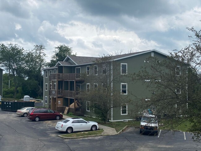 property at 3200 H John Hinkle Pl