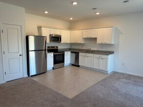 3353 Vesara Dr in Davenport, FL - Building Photo - Building Photo