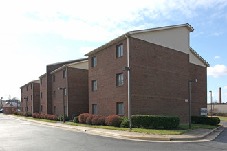 Aggie Terrace in Greensboro, NC - Building Photo - Building Photo