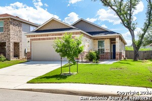 7950 Hanging Branch in San Antonio, TX - Building Photo - Building Photo