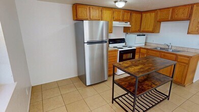 702 Columbia St in Santa Fe, NM - Building Photo - Building Photo