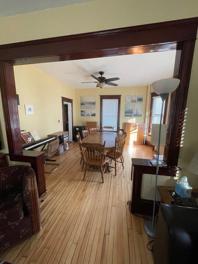 1078 16th Ave SE in Minneapolis, MN - Building Photo - Building Photo