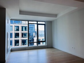 135 Seaport Blvd, Unit 1801 in Boston, MA - Building Photo - Building Photo