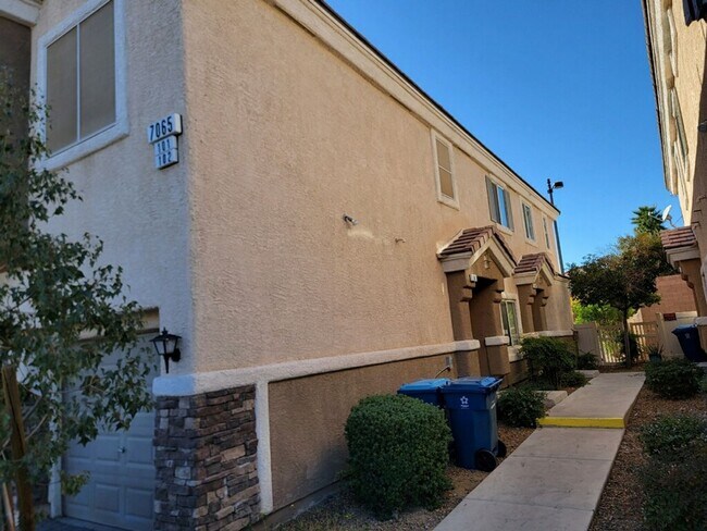 7065 Knob Creek St in Las Vegas, NV - Building Photo - Building Photo