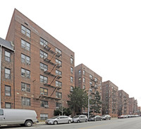 3415 Parsons Apartments in Flushing, NY - Foto de edificio - Building Photo