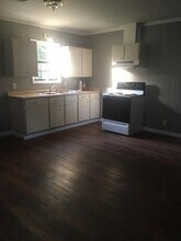 1232 Hugh Wallis Rd in Lafayette, LA - Foto de edificio - Building Photo