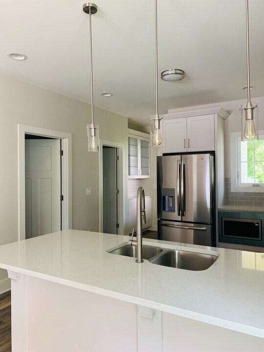 1121 Cahal Ave in Nashville, TN - Building Photo