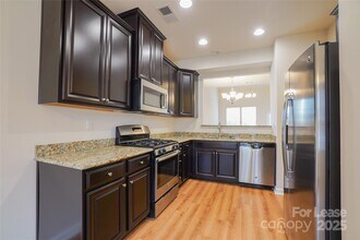 9510 Birkwood Ct in Charlotte, NC - Building Photo - Building Photo