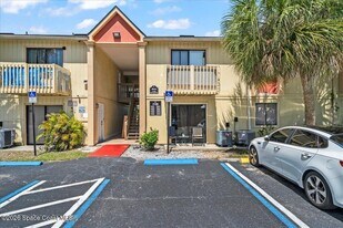 2190 Forest Knoll Dr NE in Palm Bay, FL - Building Photo